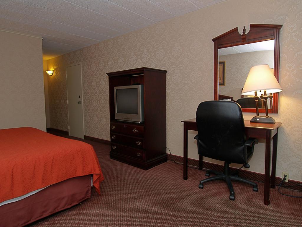 Days Inn イーストン エクステリア 写真