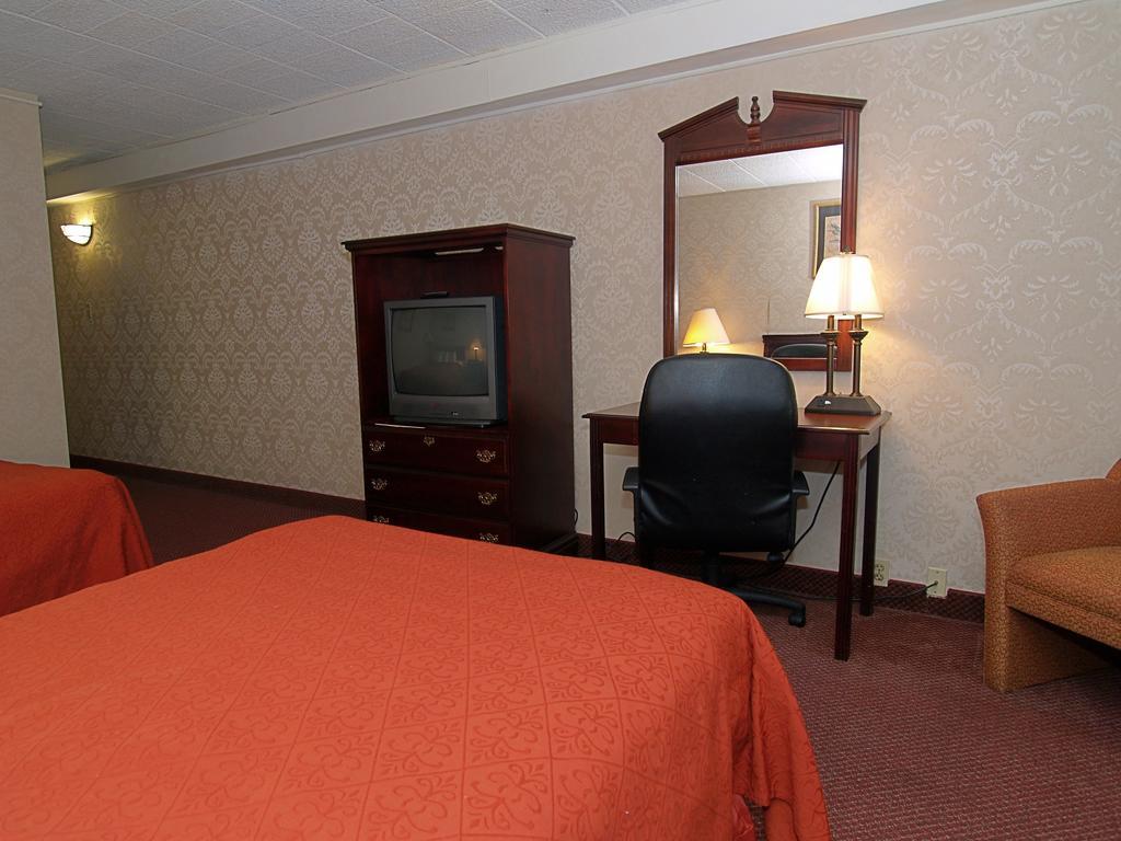 Days Inn イーストン エクステリア 写真